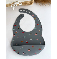 Нагрудник з принтом Кораблик сірий